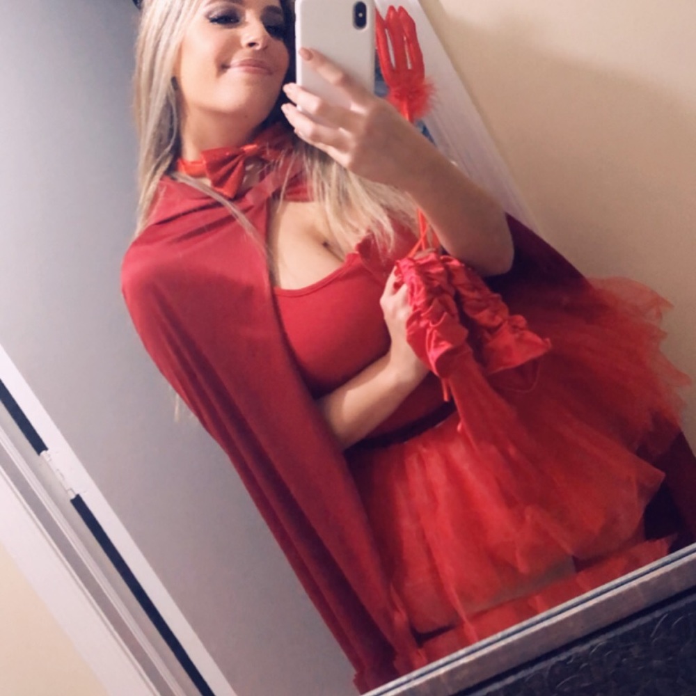 Devil Costume - Read Description - Items Included - image 3